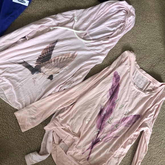 Clothing - Picture 5 of 8